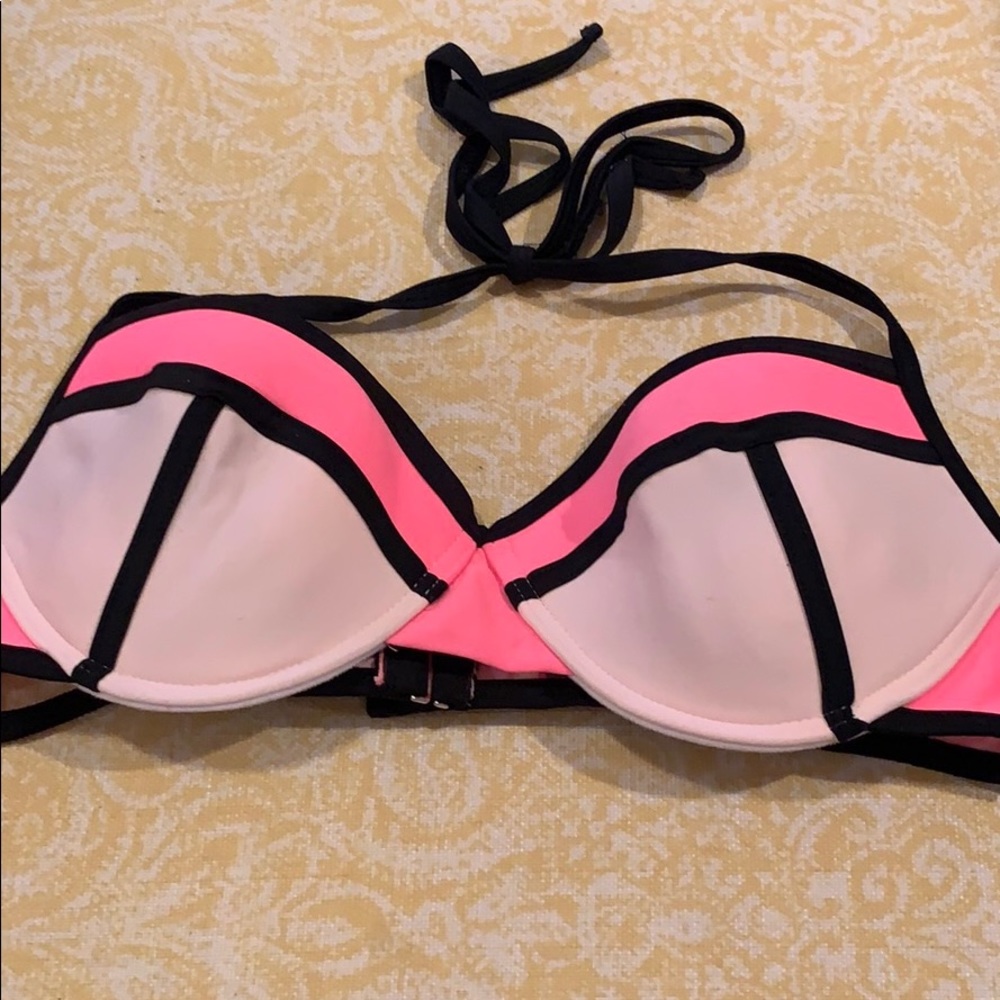 Asymmetrical Patterned Bikini Top